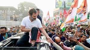 Bharat Jodo Nyay Yatra: राहुल गांधी के जनसभा स्थल को BJP कार्यकर्ताओं ने गंगाजल से धोया, जमकर हुई नारेबाजी, देखें Video 3 image 146