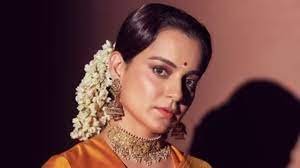 Kangana Ranaut: कंगना रनौत की राजनीति में एंट्री कंफर्म! बीजेपी की टिकट पर इस सीट से लड़ सकती हैं लोकसभा चुनाव 2 image 275