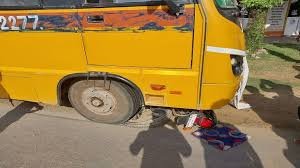 Haryana News: शराबी चालक ने बुझाए कई घरों के चिराग, महेंद्रगढ़ में पटली स्कूली बस, 8 बच्चों की मौत, 37 घायल 2 image 136