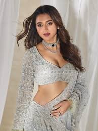 Tejaswwi Prakash: 'मैं ब्रांडेड कपड़े खरीद नहीं कर सकती', अपने इस बयान की वजह से तेजस्वी प्रकाश हुईं ट्रोल, लोग बोले- 'हमेशा की तरह झूठ' 1 image 57