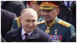 Russia Defence Minister : पुतिन ने युद्ध के बीच अपने रक्षा मंत्री सर्गेई शोइगु को हटा एक सिविलियन को रूसी रक्षा मंत्रालय की कमान क्यों सौंपी 2 image 90