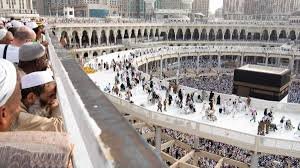 Haj Pilgrimage Death: मक्का की पवित्र हज यात्रा में मरने वालों की संख्या 1300 के पार, 98 भारतीय नागरिक भी शामिल 2 image 237