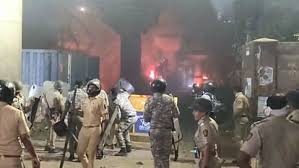 Nagpur Violence: '10.30 से 11.30 बजे के बीच हमला', प्रत्यक्षदर्शी बोले- पुलिस पथराव-आगजनी के डेढ़ घंटे बाद पहुंची 2 image 61