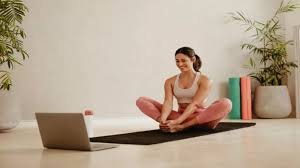International Yoga Day 2025: करो डिजिटल योग, रहो निरोग और 'इनकम' भी हो रोज! योग से कैसै कमायें पैसे 2 image 82