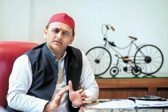 Lucknow News : अखिलेश यादव की दरियादिली, बर्कले यूनिवर्सिटी में पढ़ाई के लिए प्रिंसी को दिया एक करोड़ रुपये का सहयोग 6 Akhilesh Yadav