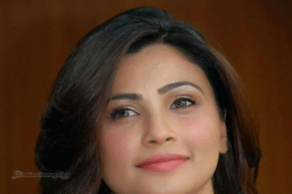 Beautiful Daisy Shah 3