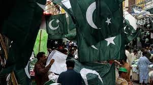 Pakistan Independence Day: पाकिस्तान में आज़ादी के दिन मातम, कराची में हवाई फायरिंग, 3 लोगों की मौत, 60 से ज्यादा लोग घायल, पूरे पाक में मचा हड़कंप 1 भारत से एक दिन पहले पाकिस्तान क्यों मनाता है आजादी, जानें इससे जुड़ें मुख्य तथ्य - pakistan independence day pakistan government 15 august-mobile