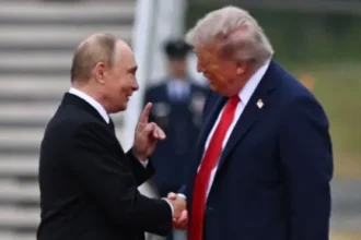 US Russia oil companies: अब बस बहुत हुआ! अमेरिका ने रूस को दिया तगड़ा झटका,तेल कंपनियों पर लगाए कड़े प्रतिबंध; क्या होगा असर? 11 trump netanyahu gaza ceasefire plan
