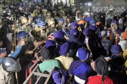 BJP Vs Nihang Sikhs: उत्तराखंड के कर्णप्रयाग विवाद ने बढ़ाई भाजपा की मुश्किलें, चुनाव से पहले सियासी घमासान तेज
