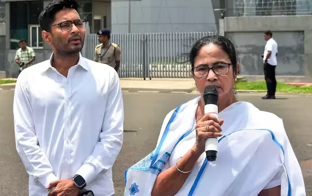 West Bengal Rejinagar Bypoll: रेजीनगर उपचुनाव से पहले ममता की कांग्रेस-वामदलों से एकजुटता की अपील, सियासी हलचल तेज !